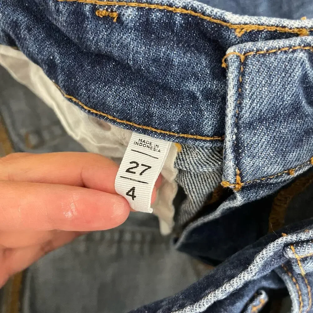 Loft Mid Rise Denim Short Size 27/4 - Picture 6 of 7